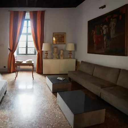 Foresteria Del Castello Hotel 3*