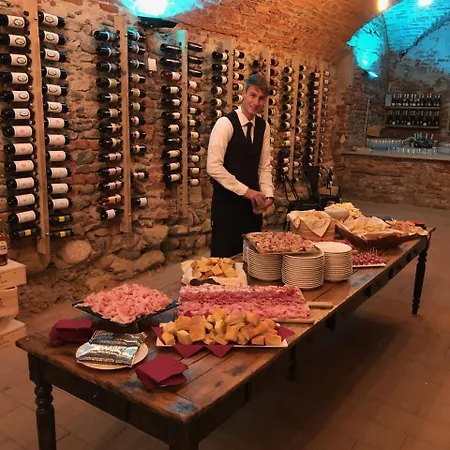 Hotel Foresteria Del Castello 3*